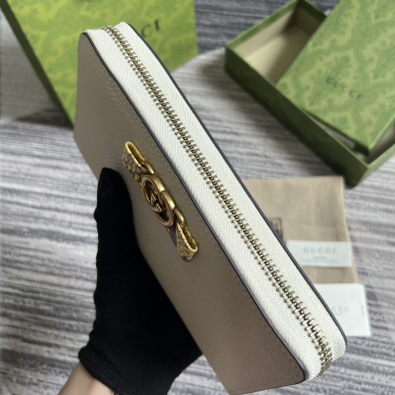 Gvc*1 purse